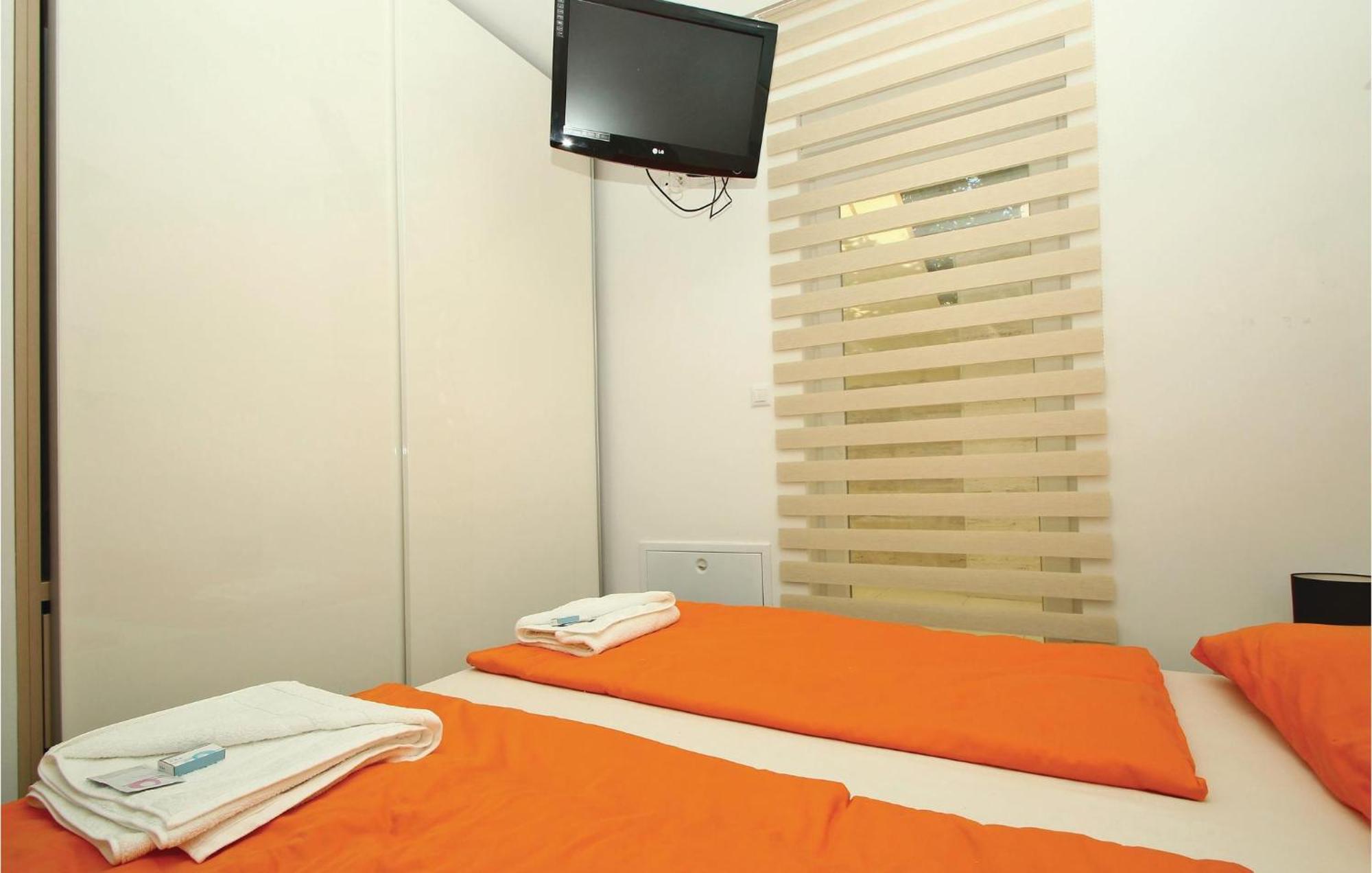 2 Bedroom Lovely Apartment In Crikvenica Exterior photo