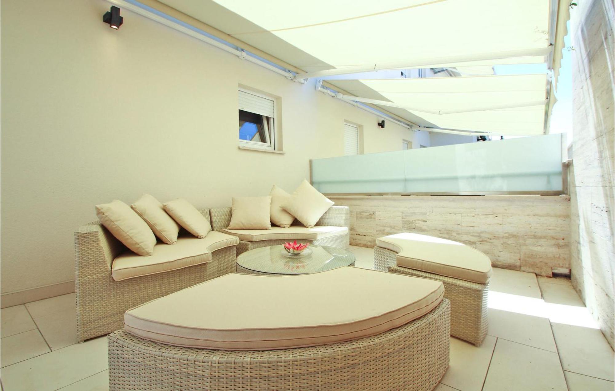 2 Bedroom Lovely Apartment In Crikvenica Exterior photo